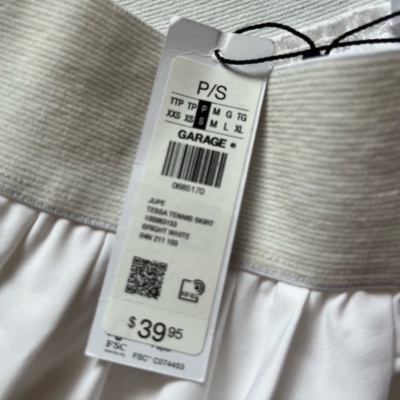 Garage high rise tennis skirt 🎾 - Picture 2 of 2